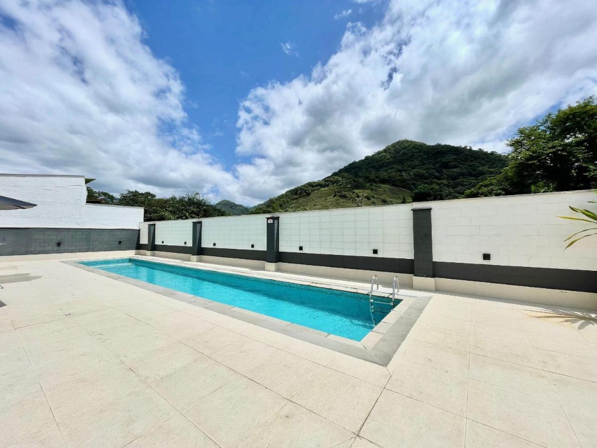 Jathy - Centro Apartment Ubatuba Luaran gambar
